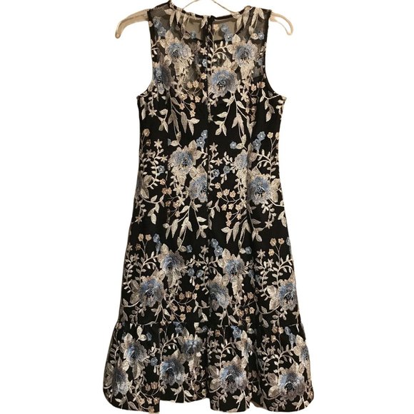 NWT WHITE HOUSE BLACK MARKET Embroidered Lace Sheath Dress Sz 4 Blue - Picture 3 of 6